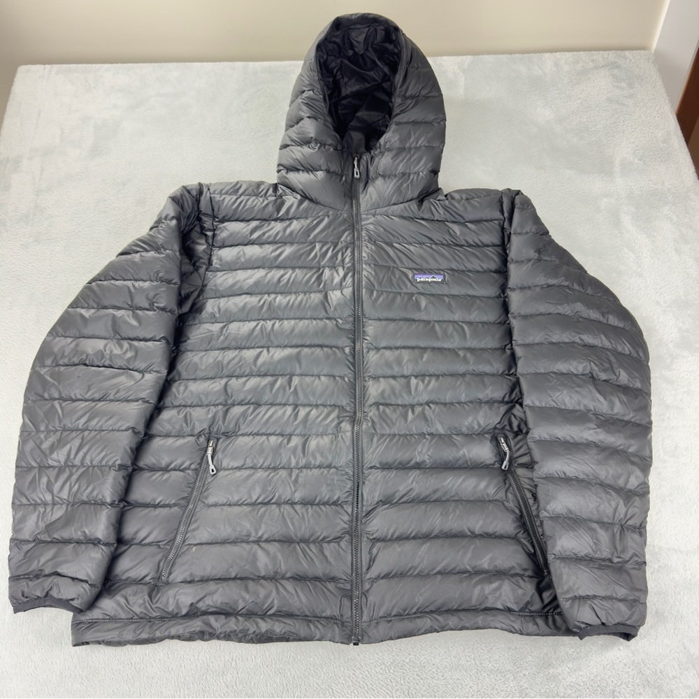 Patagonia NWOT Men's Size XXL Down Sweater Hoody 84701 Style Number w/Flaws
